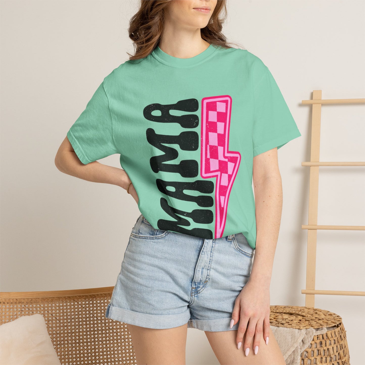 Pink Lightening Bolt Mama Graphic T-shirt