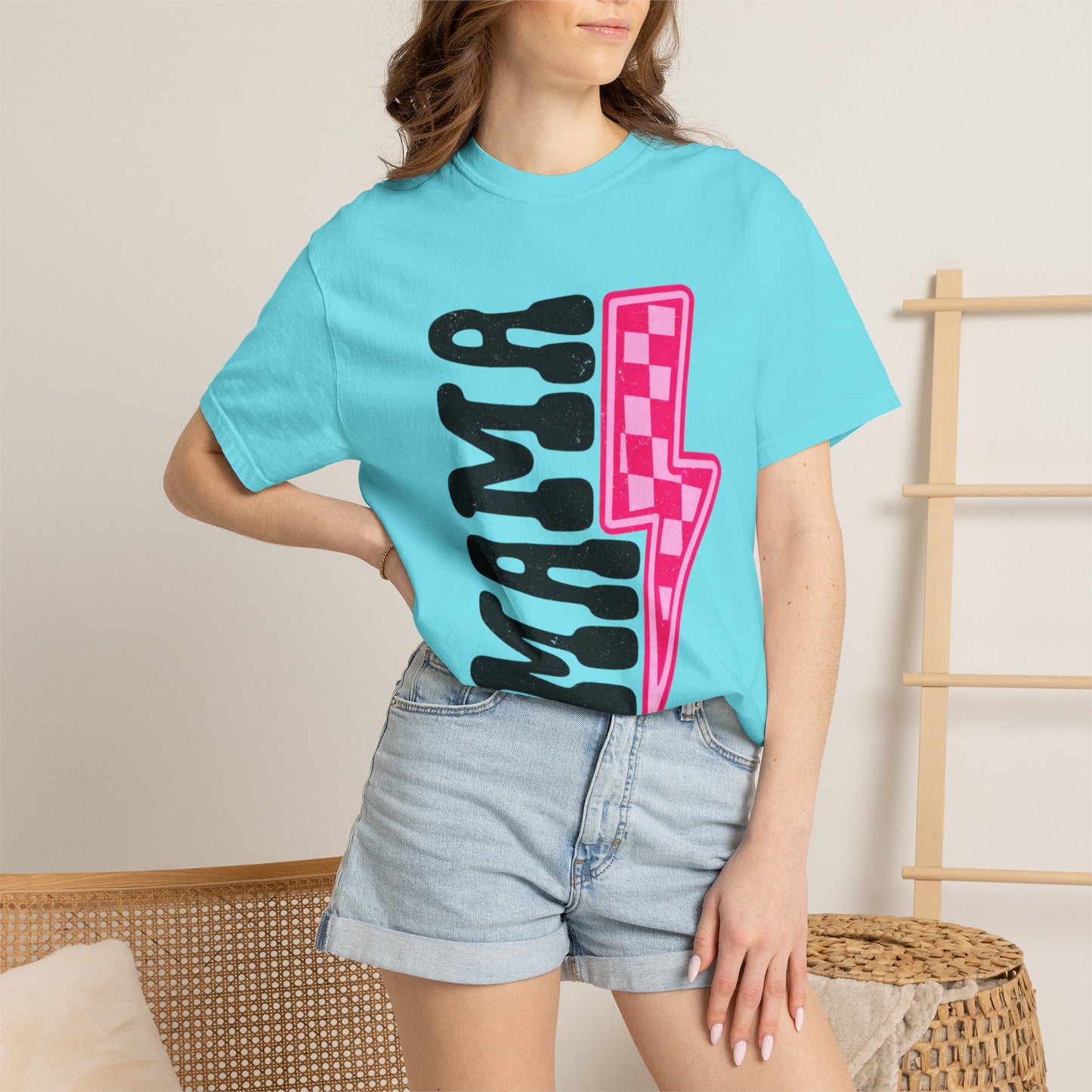Pink Lightening Bolt Mama Graphic T-shirt